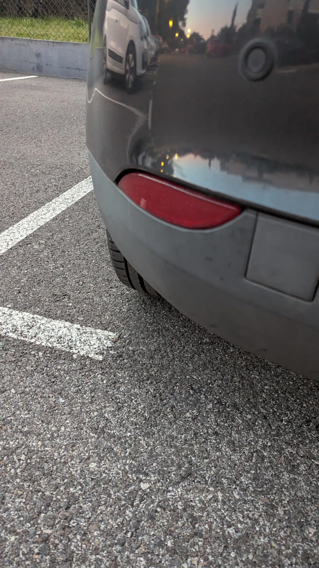 OUKENS Pièces d'auto et de moto réflecteur Megane 3 265600004R