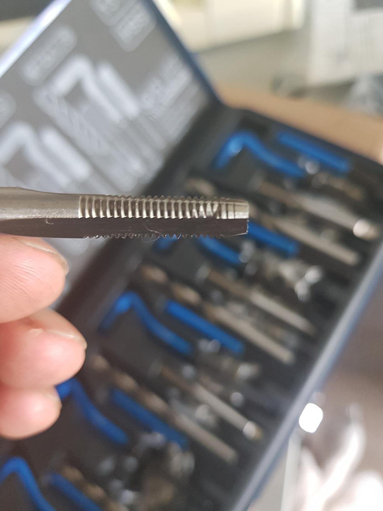 CCLIFE Thread Cutting kit réparation filetage 131 pièces M5-M12