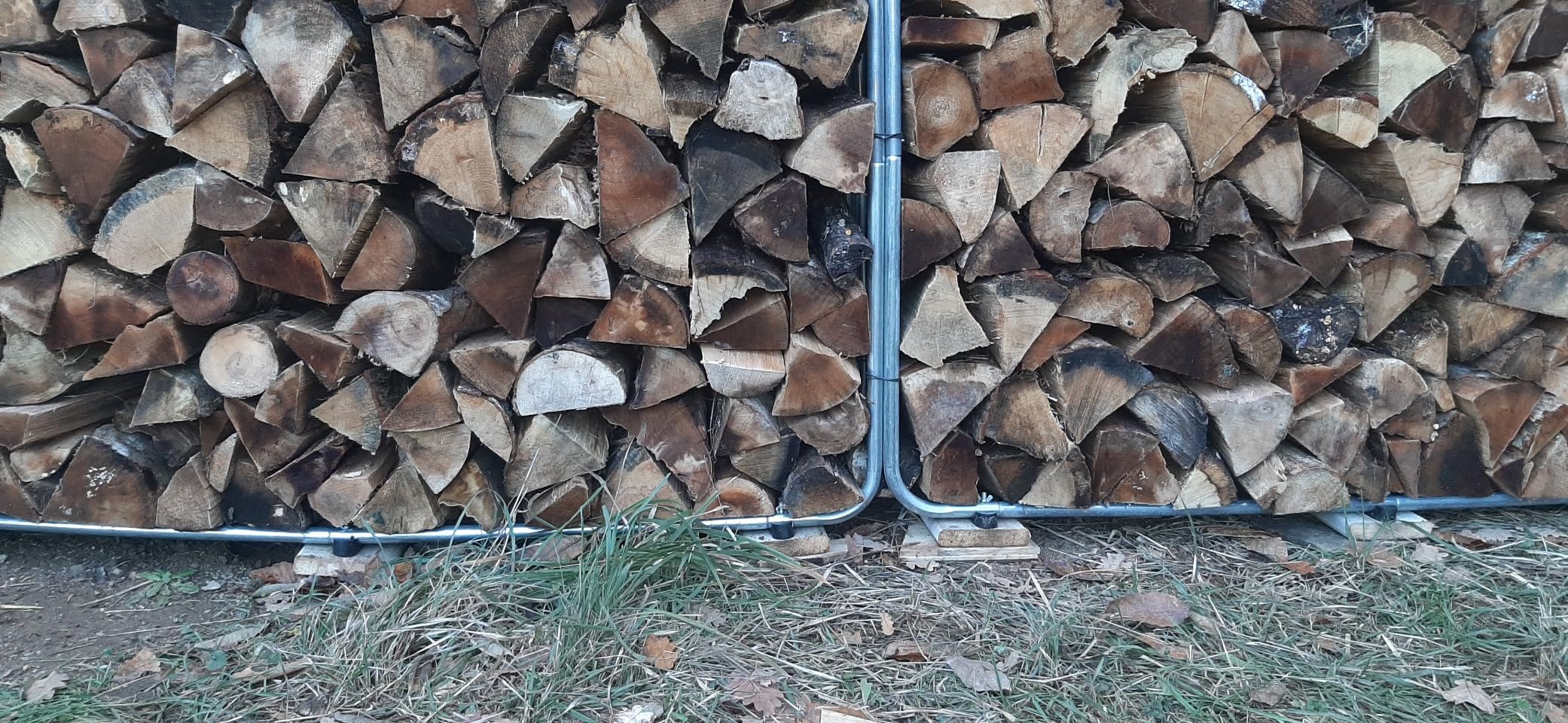 CCLIFE Range-bûches métal avec bâche bois 25-40 cm