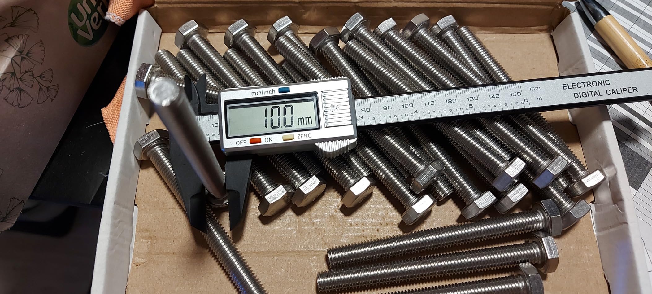 DAUMLINK Vis hexagonale DIN 933 M8x20 inox lot 25