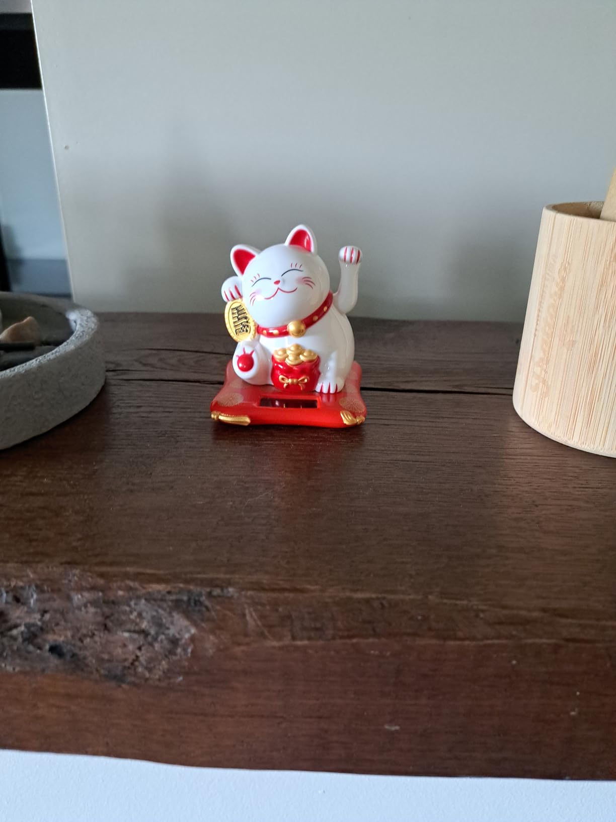 Jadeshay Lucky Cat Chat Solaire Blanc Maneki Neko