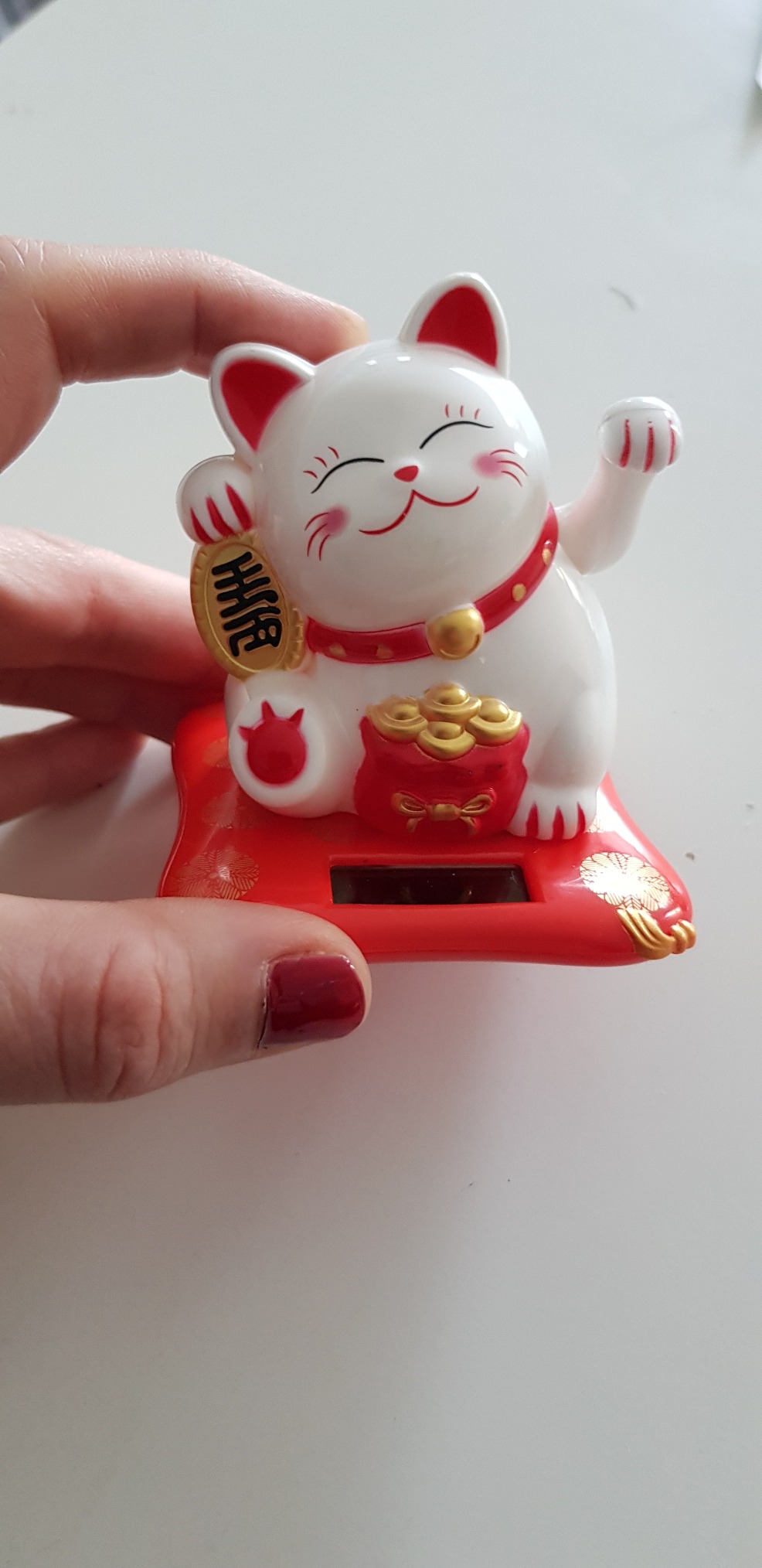 Jadeshay Lucky Cat Chat Solaire Blanc Maneki Neko