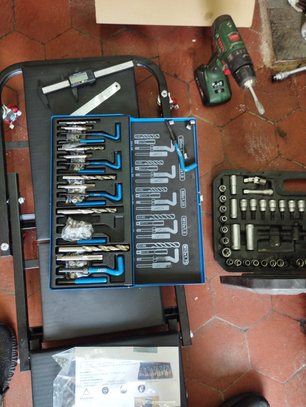 CCLIFE Thread Cutting kit réparation filetage 131 pièces M5-M12