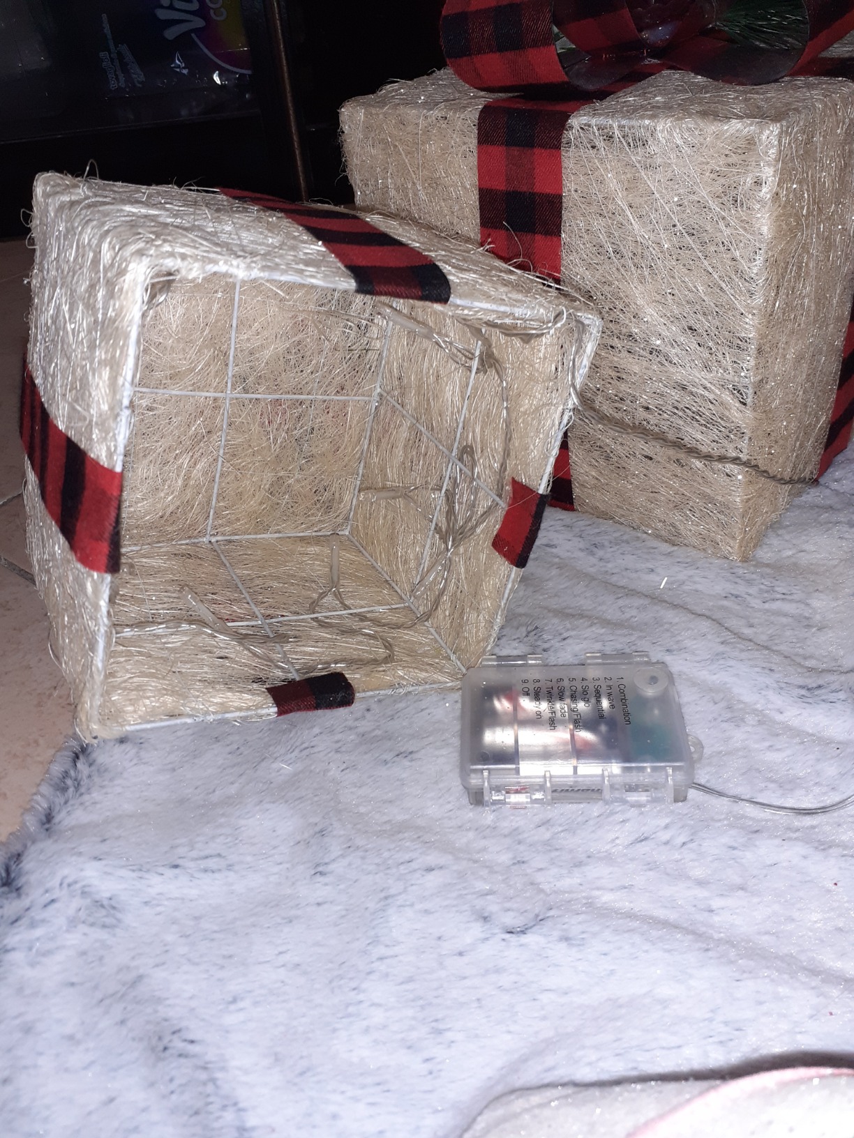 CCLIFE lot 3 boîtes cadeaux lumineuses LED blanc-rouge