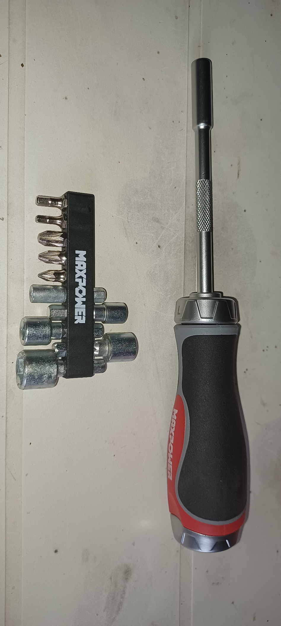 MaxPower Série de tournevis cliquet 16 en 1 magnétique extension