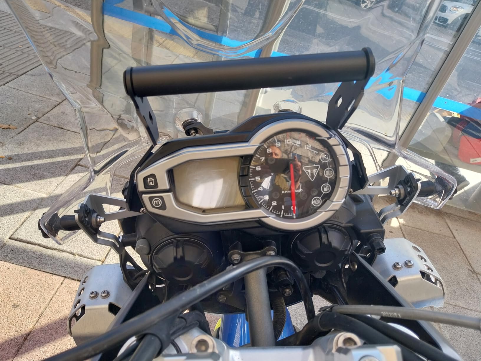 OUKENS Support téléphone moto Triumph Tiger 800 XCX/XRX alu