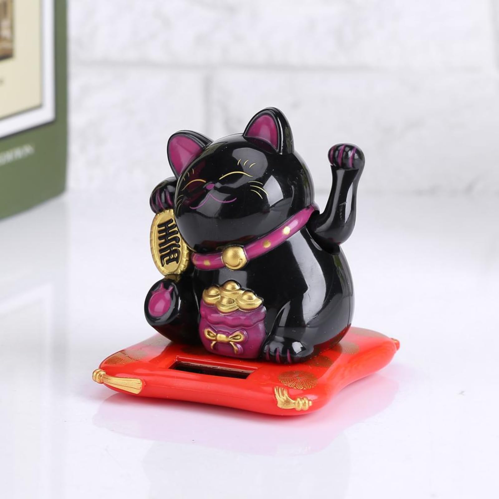 Jadeshay maneki neko solaire noir chat porte-bonheur